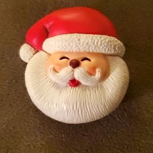 Santa Claus Pin Hallmark Vintage 1981 Christmas Lapel